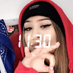 Meet your Posher, Lorena